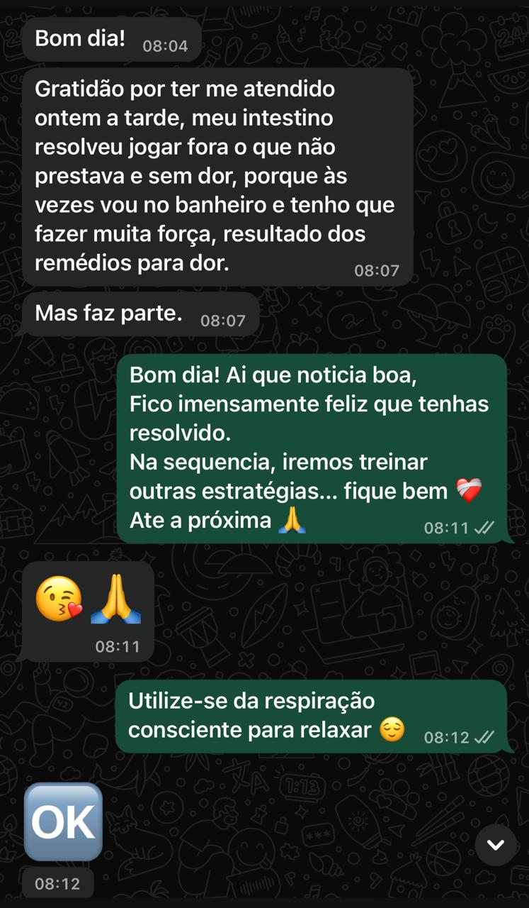 Depoimento de paciente via WhatsApp sobre melhora nos sintomas e alívio de dor